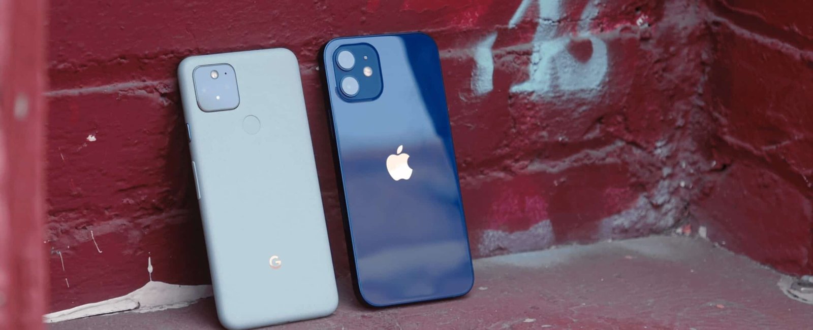 Google Pixel 5 vs iPhone 12 scaled