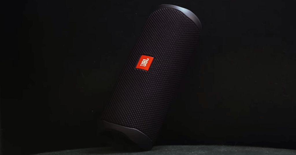 JBL Flip 5 featured