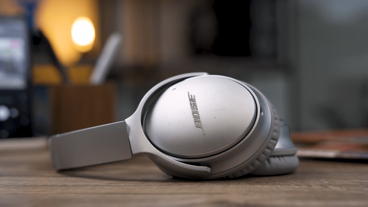 Bose Headphones 700