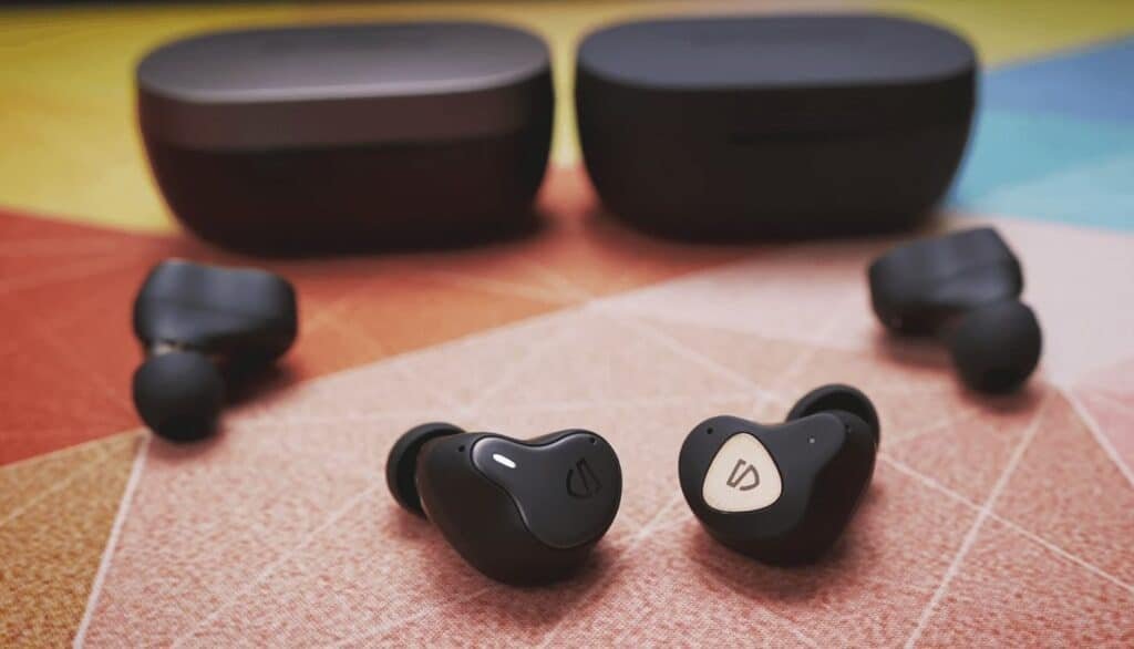 SoundPEATS H1 True Wireless Hybrid Earbuds Design