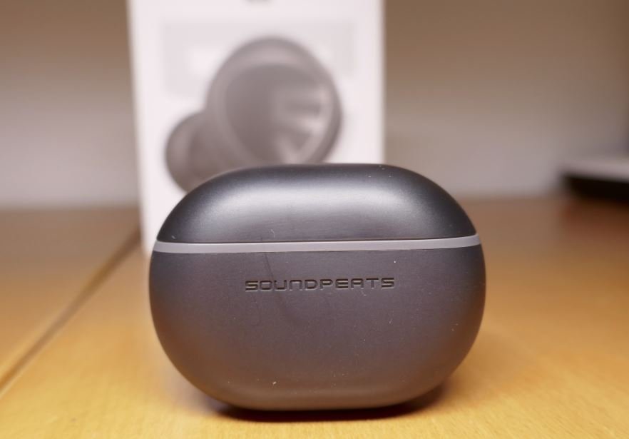 SoundPEATS Mini vs 1MORE ColorBuds 2 6