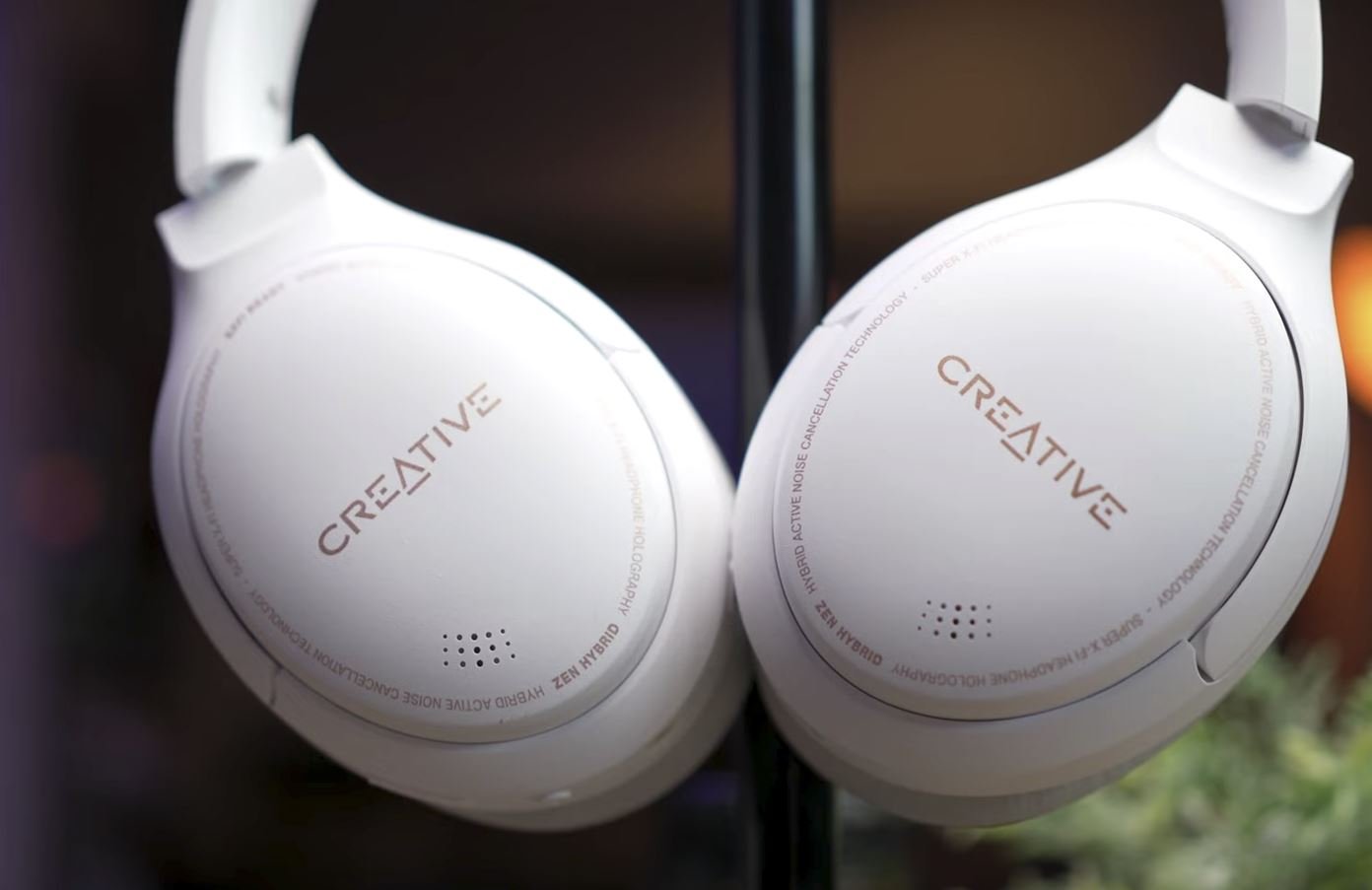 Creative Zen Hybrid Wireless Over ear Headphones Review 10