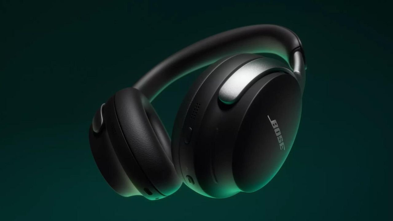 Bose Unveils the QuietComfort Ultra ANC Headphones with Immersive Audio Experience